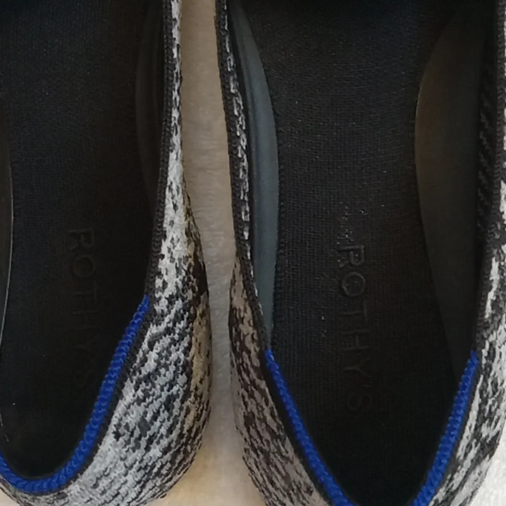 Snakeskin Python Patterned Rothys Size 10 1/2 Loafers With Round Toe - Picture 9 of 10